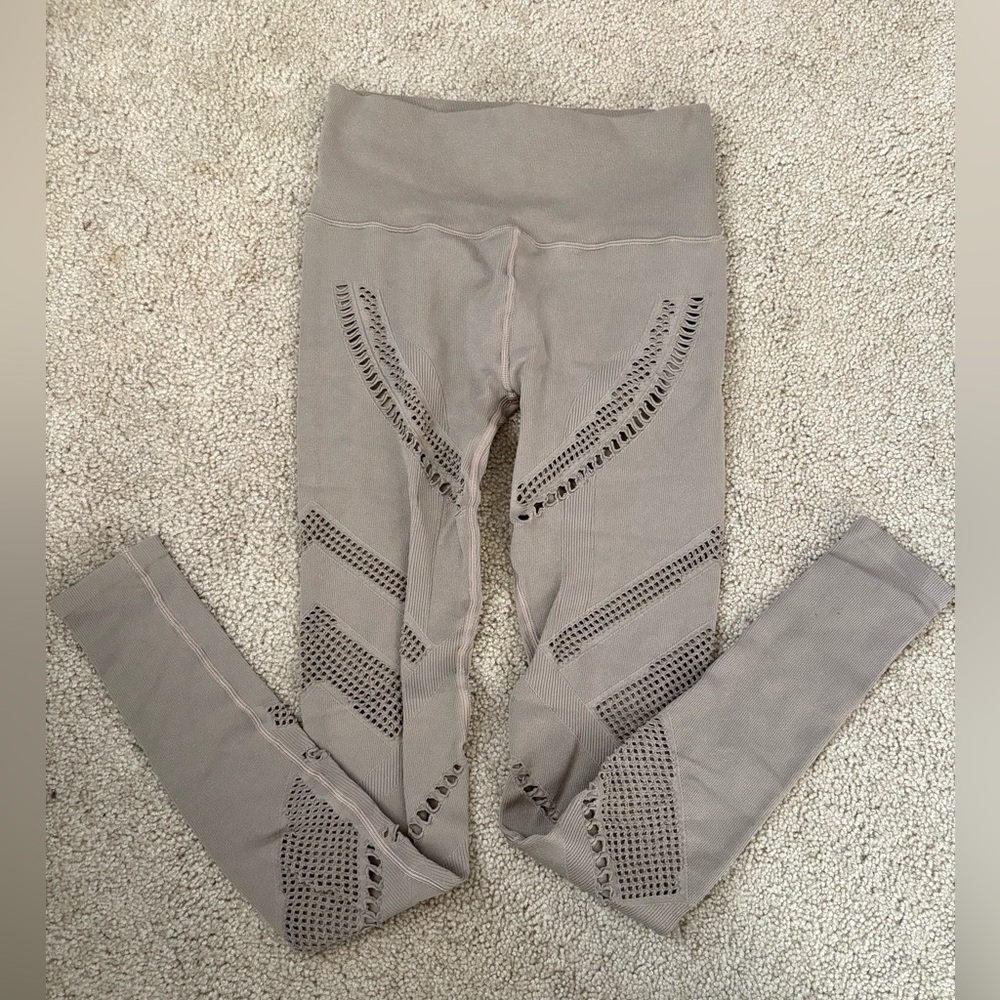 ALO Yoga Laser Cut Leggings